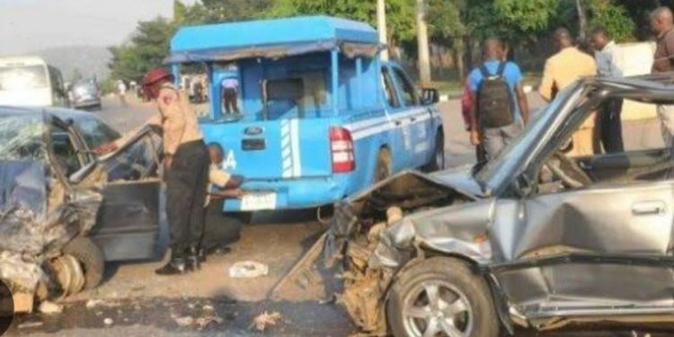 Petro tanker falls, kills 10 in Jos