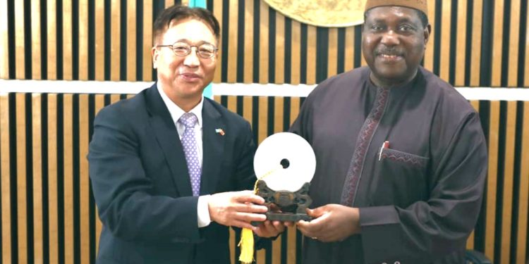 China suggests development agenda for Nigeria