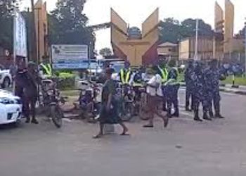 Police deploy men to UNILAG against fee protest
