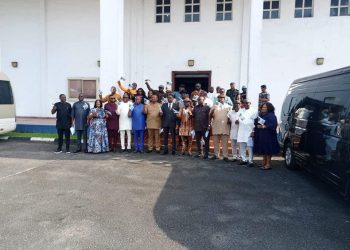 LAwmakers defect to APC