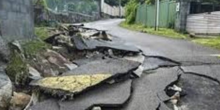 Seychelles picks up after explosion and floods