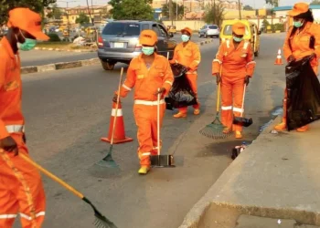 Sanwo-Olu approves bonus for LAWMA sweepers
