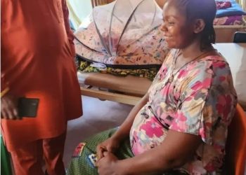 Mother, triplets leave hospital after Enugu commissioner pays bill