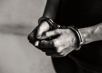 handcuff police
