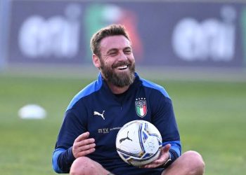 De Rossi replaces Mourinho at Roma