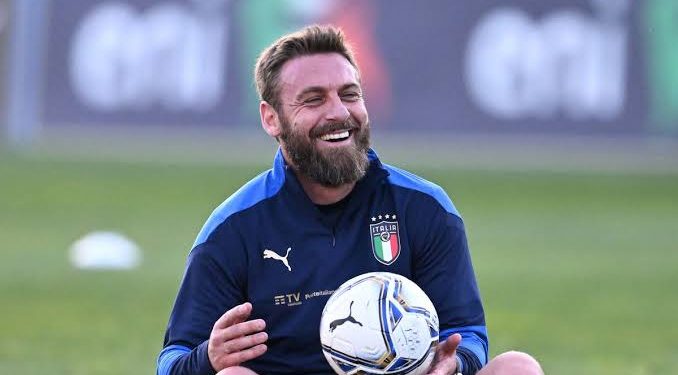De Rossi replaces Mourinho at Roma