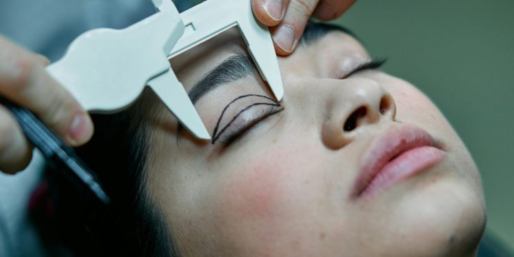 Lagos, Chinese Govt conduct free eye surgery for children
