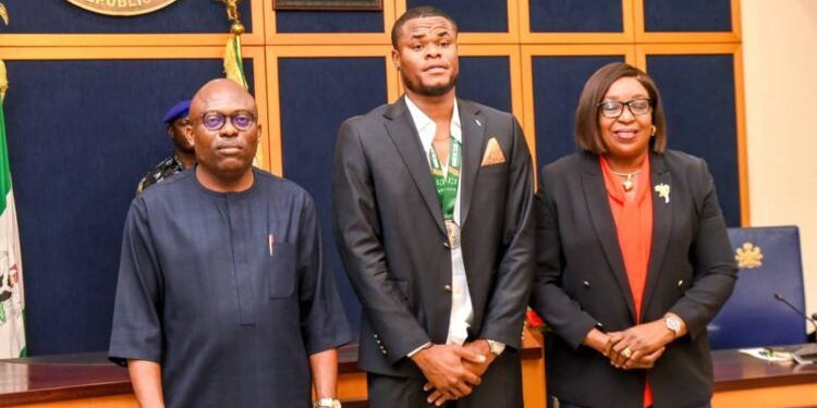 Tragic! Container falls off truck, crushes three to death on Lagos-Ibadan expressway