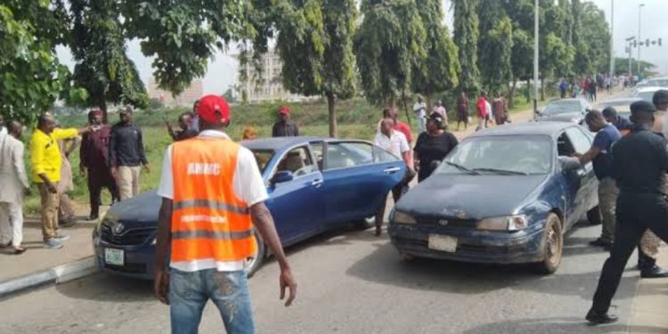 NAF officer foils ‘one chance’ robbery, rescues victims in Abuja