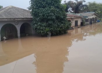Many houses affected as downpour, flood hit Lagos (photos)