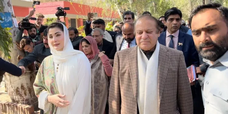 Pakistan election: Mobile internet cut as controversial polls begin