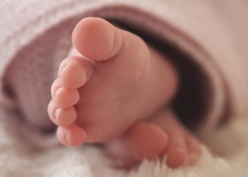 Baby dies in rocket attack on hotel in eastern Ukraine
