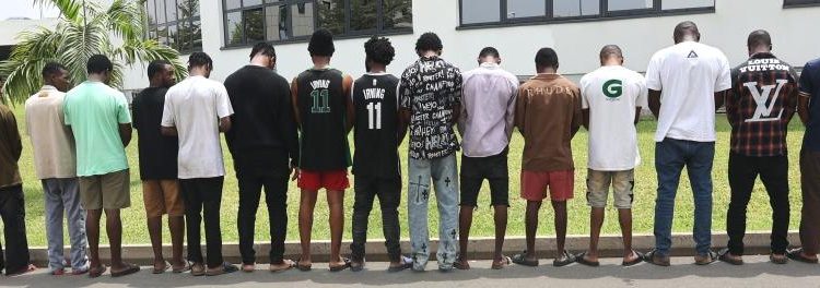 EFCC Arrests 17 internet fraudsters in Abuja