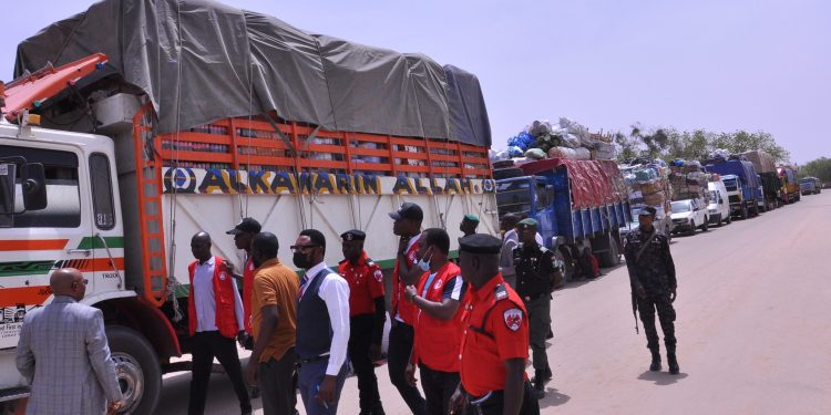 EFCC arrests 21 food-loaded trucks into neighbouring countries