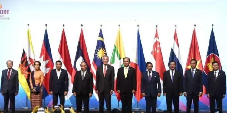 BRICS nations deliberate new currency to diversify trade, challenge dollar dominance
