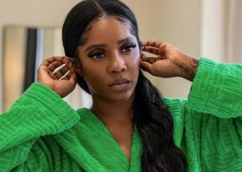 Tiwa Savage stresses importance of hard work over seeking financial assistance