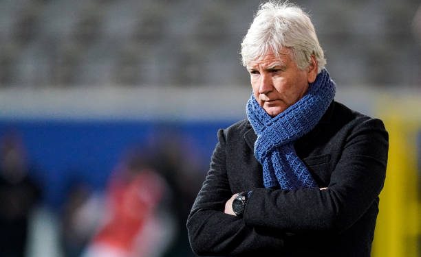 Brys, a Belgian coach