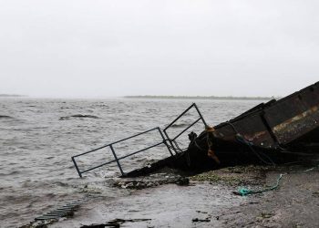 Death toll climbs to 96 in Mozambique boat accident, authorities confirm