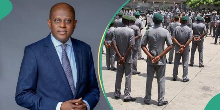 CBN cuts custom exchange rates to clear goods at ports