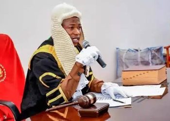 Speaker administers oath of office to nine lawmakers in Plateau State