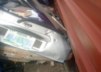 Fatal collision: Woman dies as fully loaded 40ft container falls on car in Lagos