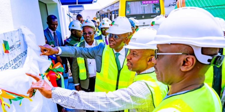 FG commissions CNG plant in Lagos, promises six new stations nationwide   