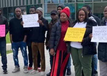 FG delegate meets UK varsity to avert students’ deportation