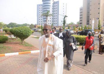 Photos: N2.7bn fraud: Ex-Aviation Minister, Sirika, daughter arrive court