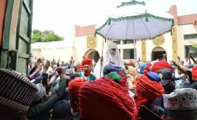 Bayero observes Juma’at prayer at Nasarawa Palace