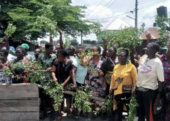 Policemen shoot at women protesting against extortion in Delta State 