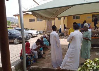 Abuja hospital staff down tools, not attending to patients