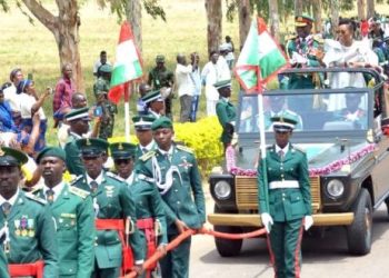 Army pulls out 10 Generals from service