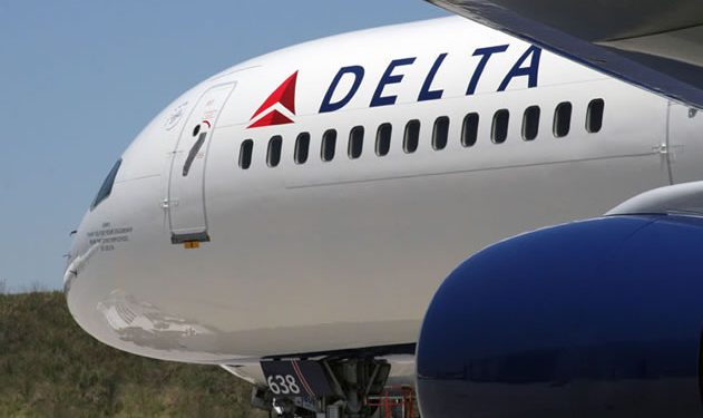 Communication glitch grounds US airlines