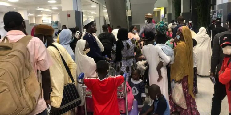 FG repatriates 190 Nigerians from UAE