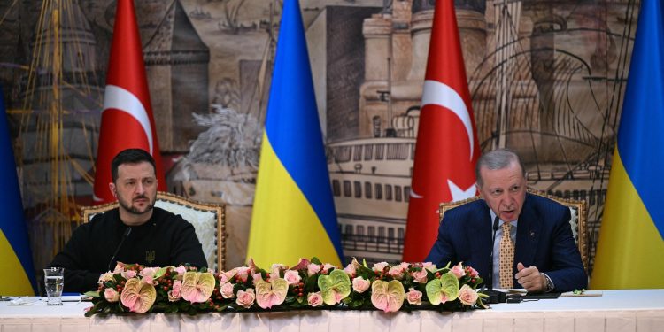 Russia gives cautious reaction to Zelensky’s peace summit offer