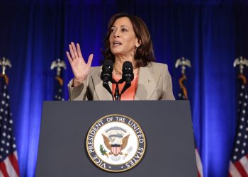 Harris gives Americans chance to make history, delivers powerful acceptance speech