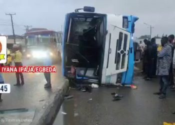 BRT bus overturns, causes 10 casualties in Lagos State