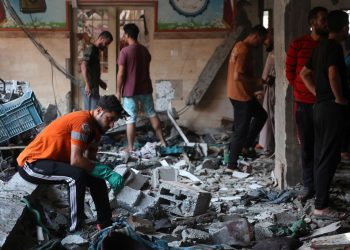 Israeli airstrike kills 93 in Gaza school shelter