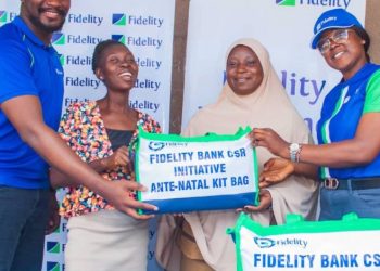 Fidelity Bank donates maternity kits to expectant mothers in Lagos State