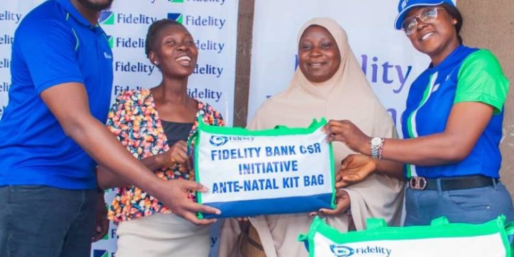 Fidelity Bank donates maternity kits to expectant mothers in Lagos State