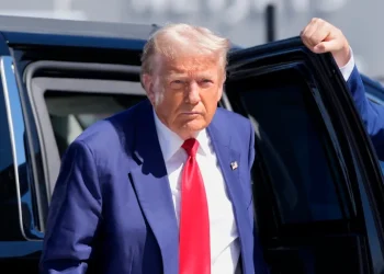 How Iranian hackers stole information from Trump campaign team