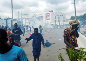 Angry youths lead violent protest after local security kills two in Bauchi State