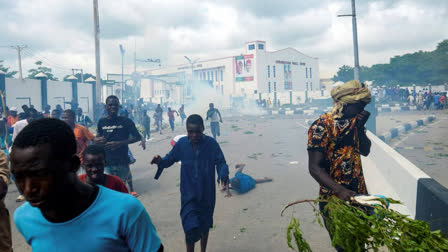 Angry youths lead violent protest after local security kills two in Bauchi State