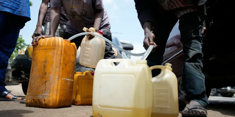 Nigeria’s catastrophic fuel crisis has a straightforward solution