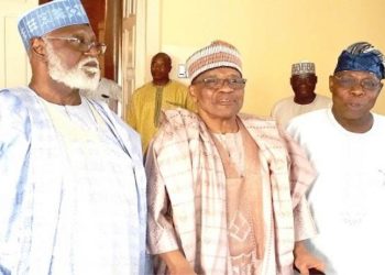 Obasanjo arrives Minna to meet former military leaders