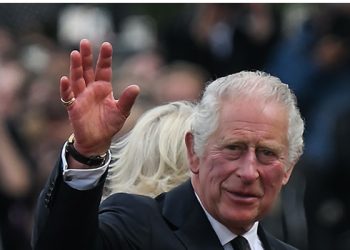Give us our land back, Senator heckles King Charles in Australian Parliament
