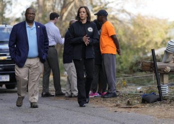 Harris surveys Hurricane havoc, consoles families in Georgia