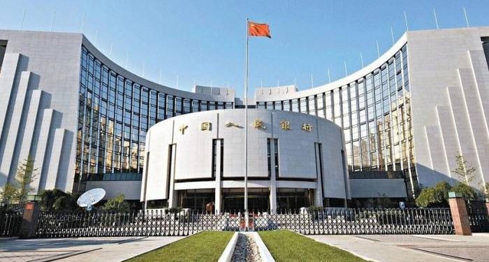 China cuts lending rates to bolster struggling economic growth