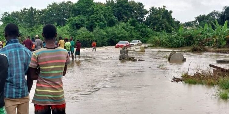Govt orders evacuation as flood wreaks havoc in Ondo