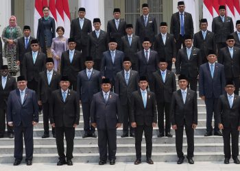 Indonesia’s President swears in cabinet of over 100 ministers, deputies